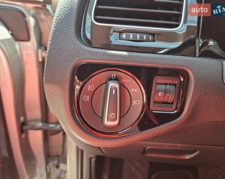 Серый Фольксваген Гольф, объемом двигателя 1.6 л и пробегом 250 тыс. км за 10600 $, фото 17 на Automoto.ua