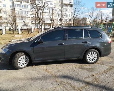 Серый Фольксваген Гольф, объемом двигателя 1.6 л и пробегом 290 тыс. км за 10000 $, фото 5 на Automoto.ua