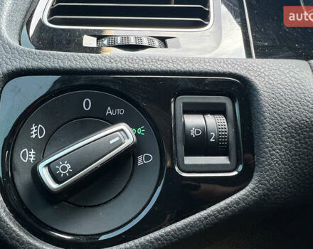 Серый Фольксваген Гольф, объемом двигателя 1.6 л и пробегом 319 тыс. км за 11300 $, фото 10 на Automoto.ua