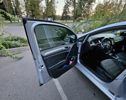 Сірий Фольксваген Гольф, об'ємом двигуна 1.6 л та пробігом 188 тис. км за 10800 $, фото 2 на Automoto.ua