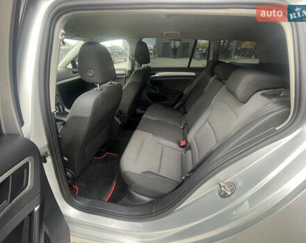 Серый Фольксваген Гольф, объемом двигателя 1.6 л и пробегом 274 тыс. км за 9650 $, фото 49 на Automoto.ua