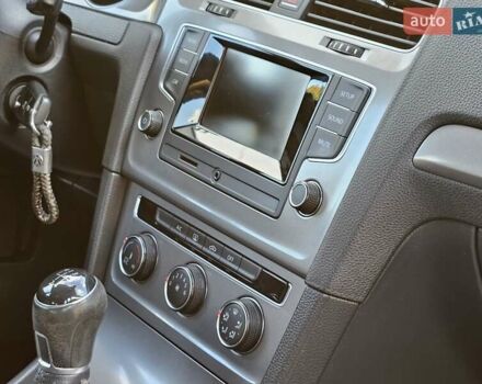 Серый Фольксваген Гольф, объемом двигателя 1.6 л и пробегом 262 тыс. км за 8800 $, фото 47 на Automoto.ua