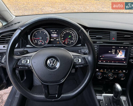 Серый Фольксваген Гольф, объемом двигателя 2 л и пробегом 289 тыс. км за 12350 $, фото 31 на Automoto.ua