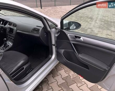 Серый Фольксваген Гольф, объемом двигателя 1.6 л и пробегом 297 тыс. км за 9500 $, фото 9 на Automoto.ua