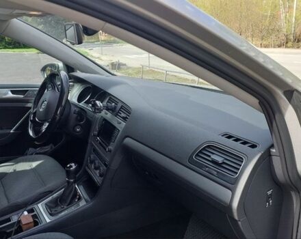 Серый Фольксваген Гольф, объемом двигателя 1.6 л и пробегом 331 тыс. км за 9000 $, фото 8 на Automoto.ua