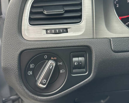 Сірий Фольксваген Гольф, об'ємом двигуна 1.6 л та пробігом 280 тис. км за 10200 $, фото 13 на Automoto.ua