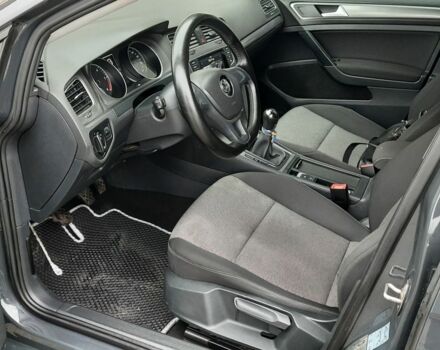 Серый Фольксваген Гольф, объемом двигателя 1.6 л и пробегом 224 тыс. км за 8900 $, фото 7 на Automoto.ua