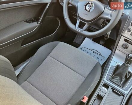 Серый Фольксваген Гольф, объемом двигателя 1.6 л и пробегом 262 тыс. км за 8800 $, фото 56 на Automoto.ua