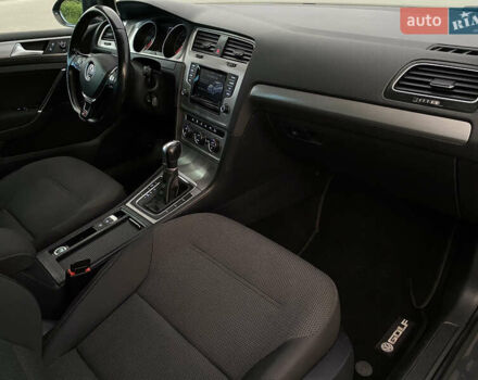 Сірий Фольксваген Гольф, об'ємом двигуна 1.6 л та пробігом 266 тис. км за 11900 $, фото 11 на Automoto.ua