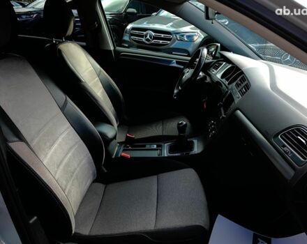 Серый Фольксваген Гольф, объемом двигателя 1.6 л и пробегом 207 тыс. км за 10290 $, фото 30 на Automoto.ua