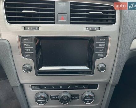 Серый Фольксваген Гольф, объемом двигателя 1.2 л и пробегом 140 тыс. км за 10490 $, фото 15 на Automoto.ua