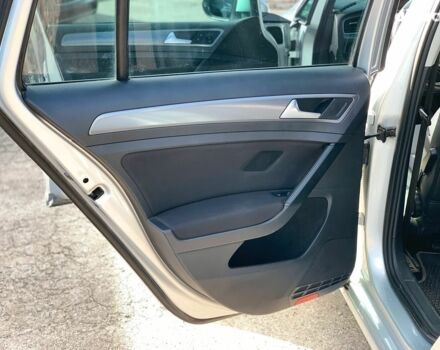 Серый Фольксваген Гольф, объемом двигателя 1.6 л и пробегом 207 тыс. км за 10290 $, фото 18 на Automoto.ua