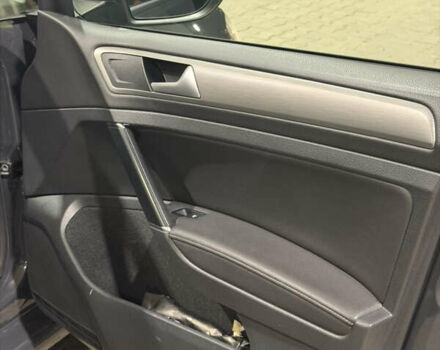 Сірий Фольксваген Гольф, об'ємом двигуна 1.6 л та пробігом 296 тис. км за 10350 $, фото 7 на Automoto.ua