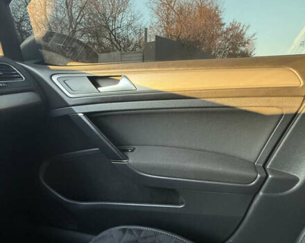 Серый Фольксваген Гольф, объемом двигателя 1.6 л и пробегом 261 тыс. км за 10500 $, фото 13 на Automoto.ua