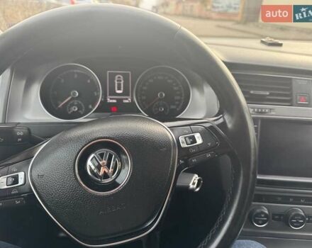 Серый Фольксваген Гольф, объемом двигателя 1.6 л и пробегом 230 тыс. км за 9500 $, фото 4 на Automoto.ua