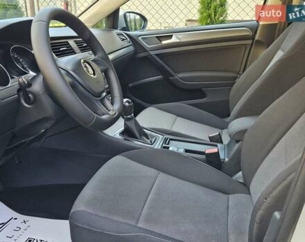 Серый Фольксваген Гольф, объемом двигателя 1.6 л и пробегом 262 тыс. км за 8800 $, фото 53 на Automoto.ua