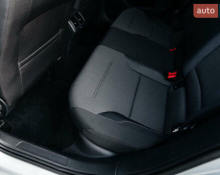 Серый Фольксваген Гольф, объемом двигателя 1.6 л и пробегом 250 тыс. км за 12300 $, фото 11 на Automoto.ua