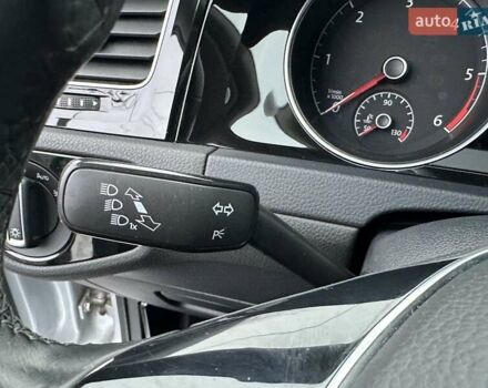 Серый Фольксваген Гольф, объемом двигателя 1.6 л и пробегом 236 тыс. км за 11450 $, фото 57 на Automoto.ua