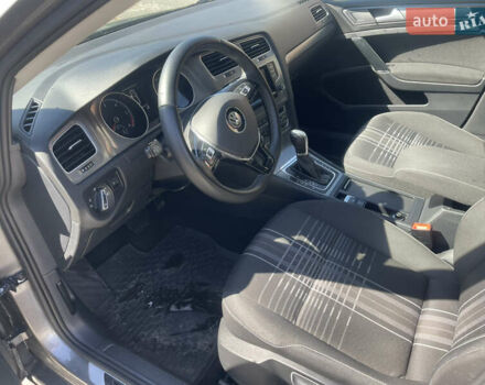 Серый Фольксваген Гольф, объемом двигателя 1.6 л и пробегом 206 тыс. км за 12200 $, фото 9 на Automoto.ua