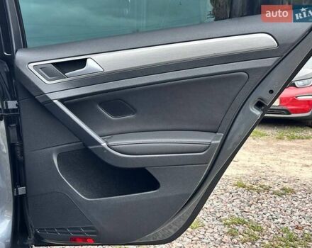 Серый Фольксваген Гольф, объемом двигателя 1.8 л и пробегом 194 тыс. км за 11800 $, фото 31 на Automoto.ua