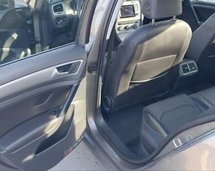 Серый Фольксваген Гольф, объемом двигателя 1.6 л и пробегом 275 тыс. км за 11000 $, фото 16 на Automoto.ua