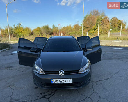 Фольксваген Гольф 2015 в Хмельницком на Automoto.ua Серый Фольксваген Гольф, объемом двигателя 1.6 л и пробегом 295 тыс. км за 9100 $, фото 12 на Automoto.ua
