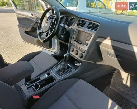 Серый Фольксваген Гольф, объемом двигателя 1.6 л и пробегом 202 тыс. км за 11000 $, фото 13 на Automoto.ua