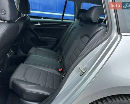 Серый Фольксваген Гольф, объемом двигателя 1.6 л и пробегом 236 тыс. км за 11450 $, фото 67 на Automoto.ua