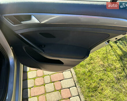 Серый Фольксваген Гольф, объемом двигателя 1.6 л и пробегом 223 тыс. км за 12048 $, фото 31 на Automoto.ua