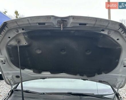 Серый Фольксваген Гольф, объемом двигателя 1.6 л и пробегом 236 тыс. км за 11450 $, фото 98 на Automoto.ua