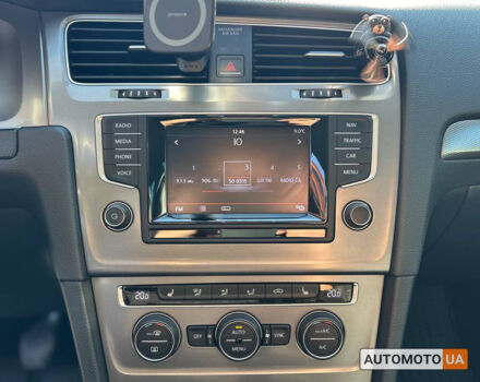 Серый Фольксваген Гольф, объемом двигателя 1.6 л и пробегом 265 тыс. км за 11600 $, фото 12 на Automoto.ua