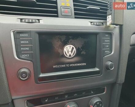 Серый Фольксваген Гольф, объемом двигателя 1.6 л и пробегом 170 тыс. км за 8500 $, фото 44 на Automoto.ua