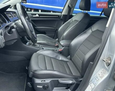 Серый Фольксваген Гольф, объемом двигателя 1.6 л и пробегом 236 тыс. км за 11450 $, фото 42 на Automoto.ua