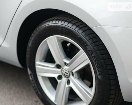 Серый Фольксваген Гольф, объемом двигателя 1.6 л и пробегом 250 тыс. км за 11100 $, фото 65 на Automoto.ua