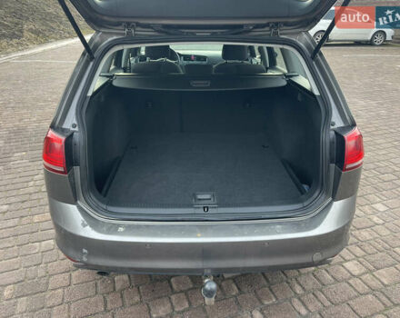 Серый Фольксваген Гольф, объемом двигателя 1.6 л и пробегом 237 тыс. км за 9800 $, фото 17 на Automoto.ua