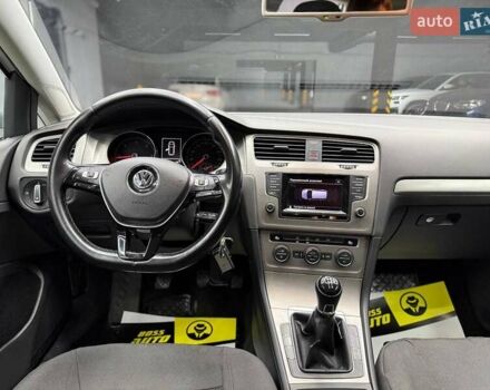 Сірий Фольксваген Гольф, об'ємом двигуна 1.6 л та пробігом 461 тис. км за 10700 $, фото 11 на Automoto.ua