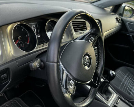 Серый Фольксваген Гольф, объемом двигателя 1.6 л и пробегом 257 тыс. км за 11400 $, фото 12 на Automoto.ua