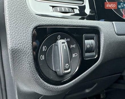 Серый Фольксваген Гольф, объемом двигателя 1.6 л и пробегом 236 тыс. км за 11450 $, фото 47 на Automoto.ua