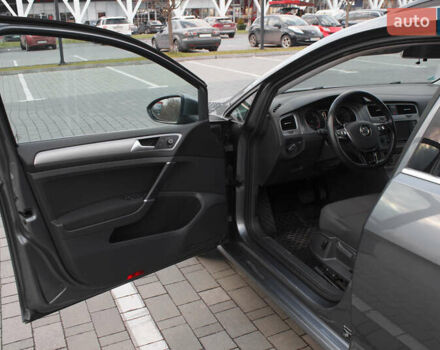 Серый Фольксваген Гольф, объемом двигателя 1.97 л и пробегом 87 тыс. км за 15500 $, фото 19 на Automoto.ua