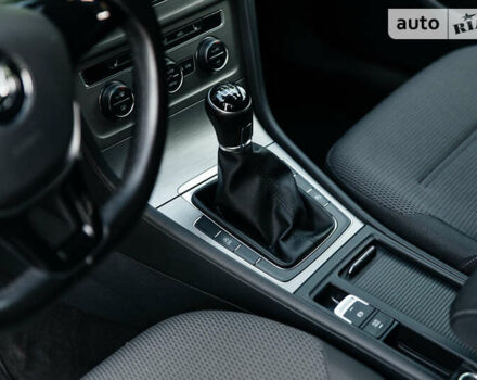 Серый Фольксваген Гольф, объемом двигателя 1.6 л и пробегом 250 тыс. км за 11100 $, фото 23 на Automoto.ua