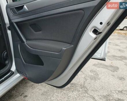 Серый Фольксваген Гольф, объемом двигателя 1.6 л и пробегом 170 тыс. км за 8500 $, фото 48 на Automoto.ua