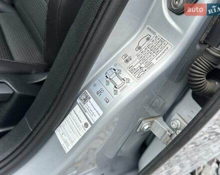 Серый Фольксваген Гольф, объемом двигателя 1.6 л и пробегом 236 тыс. км за 11450 $, фото 41 на Automoto.ua