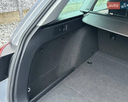 Серый Фольксваген Гольф, объемом двигателя 1.6 л и пробегом 236 тыс. км за 11450 $, фото 85 на Automoto.ua