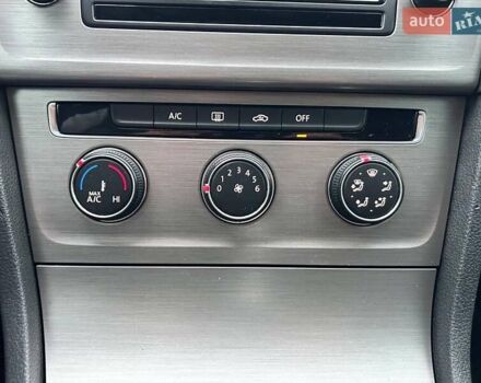 Серый Фольксваген Гольф, объемом двигателя 1.8 л и пробегом 194 тыс. км за 11800 $, фото 25 на Automoto.ua