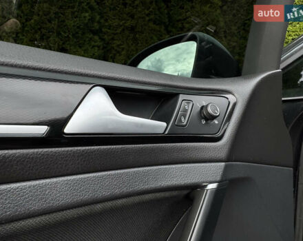 Серый Фольксваген Гольф, объемом двигателя 1.97 л и пробегом 333 тыс. км за 11999 $, фото 44 на Automoto.ua