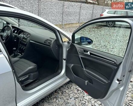 Серый Фольксваген Гольф, объемом двигателя 1.6 л и пробегом 236 тыс. км за 11450 $, фото 75 на Automoto.ua