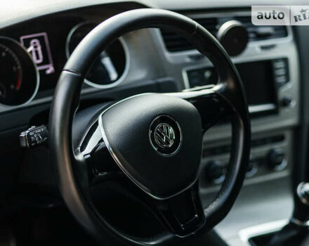 Серый Фольксваген Гольф, объемом двигателя 1.6 л и пробегом 250 тыс. км за 11100 $, фото 48 на Automoto.ua