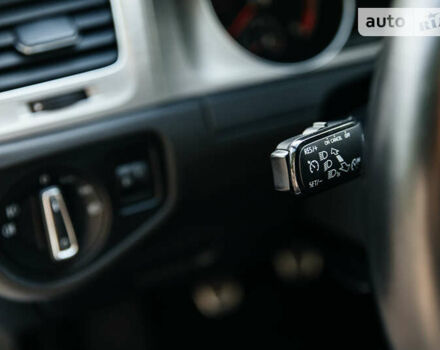 Серый Фольксваген Гольф, объемом двигателя 1.6 л и пробегом 250 тыс. км за 11100 $, фото 42 на Automoto.ua