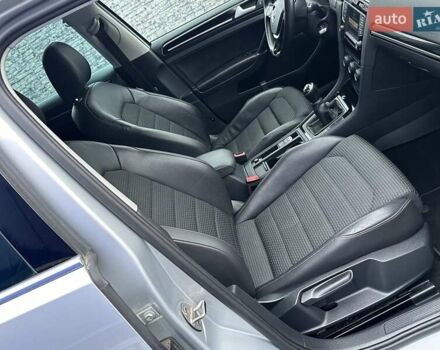 Серый Фольксваген Гольф, объемом двигателя 1.6 л и пробегом 236 тыс. км за 11450 $, фото 77 на Automoto.ua