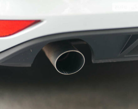 Серый Фольксваген Гольф, объемом двигателя 1.6 л и пробегом 250 тыс. км за 11100 $, фото 61 на Automoto.ua